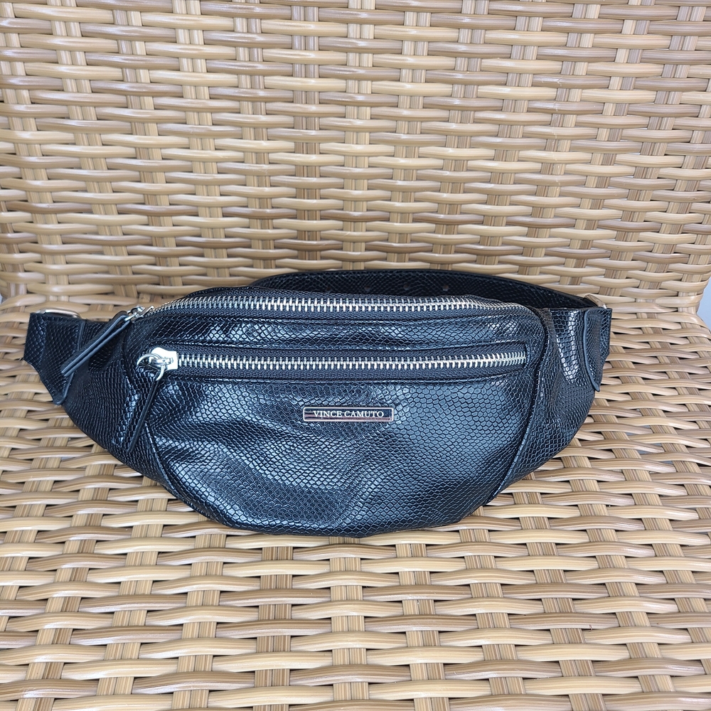 Vince Camuto Black Textured Fanny Pack Crossbody Bag Adjustable Strap